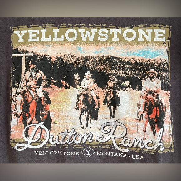 NWT YELLOWSTONE DUTTON RANCH Graphic Tee Shirt Plus Size 2X Dark Gray - Picture 2 of 3
